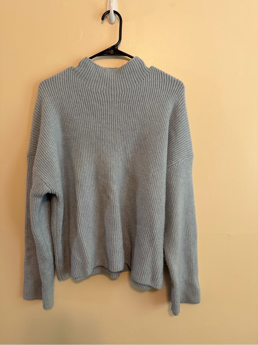 Abercrombie & Fitch Light Blue Ribbed Mockneck Sweater